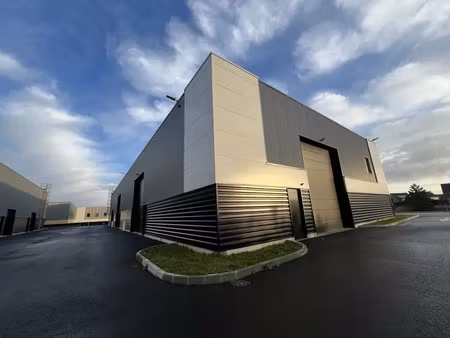 local d'activite a vendre