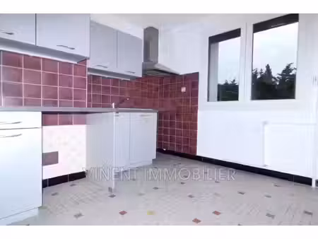 location appartement donzère 26290 - - surface privée