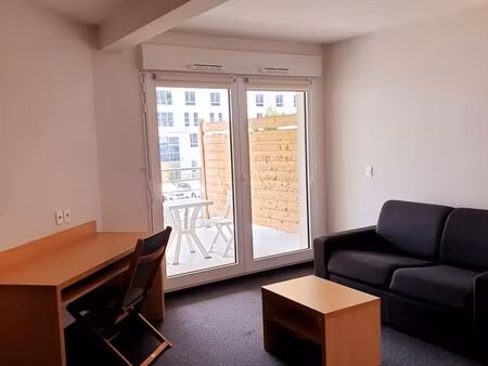 t2 appartement meublé 40 m² la ville aux dames avec balcon
