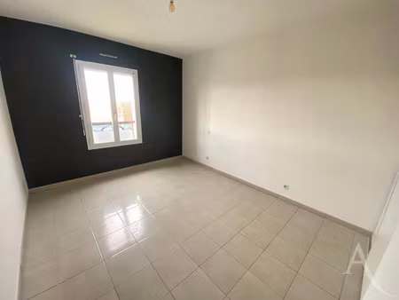 vente appartement 3 pièces 70 m² à montaigu-vendée (85600)  169 900 €