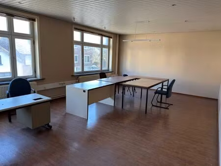 bureaux de differentes tailles 17/20/27/35/70/100