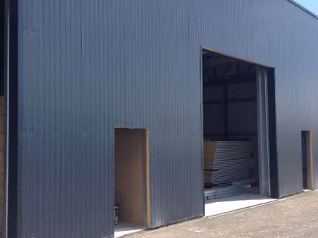 à louer local commercial 200 m² – 1 650 € |isbergues