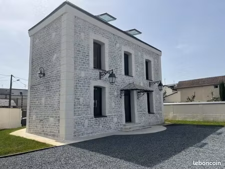 location boutique 4 pièces