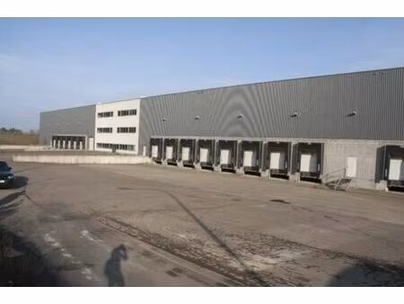bâtiment industriel à louer