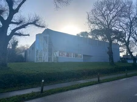 local d'activite a vendre