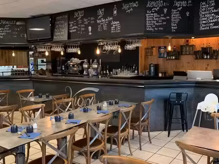 vente local commercial oloron-sainte-marie 64400 - - surface privée