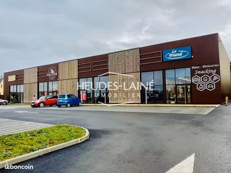 local commercial 83 m²