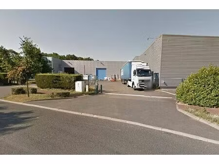 location local d'activités taverny 1 500 m²