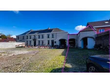 grange et garage en gros oeuvre