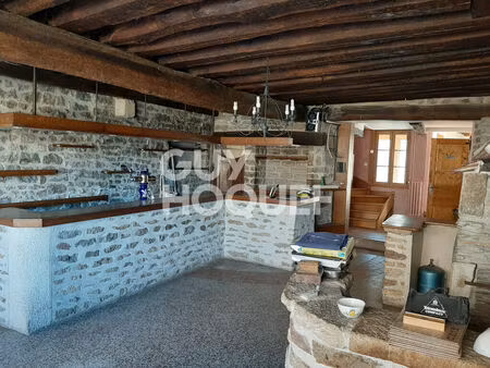 maison de 300 m² habitable ( ancien restaurant ) à 10 kms sortie autoroute paris lyon sort