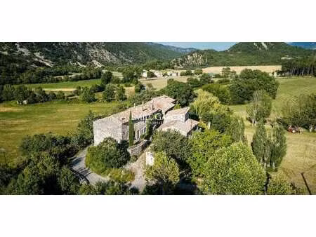 maison avec jardin noyers-sur-jabron (04)