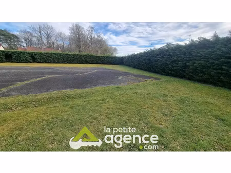 vente terrain 660 m² à vierzon (18100)  33 000 €