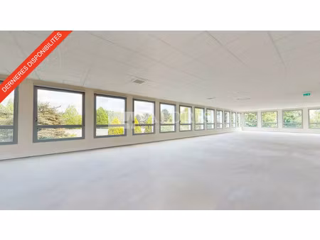 location bureau 204 m² à dardilly (69570)