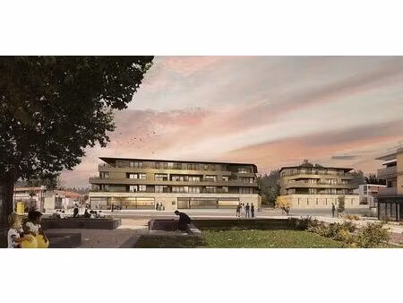 location commerce le taillan medoc 359 m²