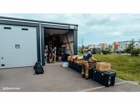 local 35 m²