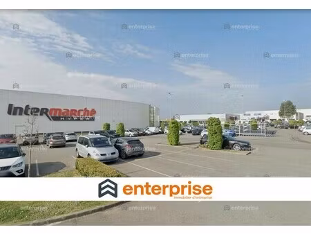 location local commercial