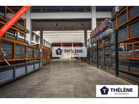 location local commercial 240m2 sète 34200 - 2207 € - surface privée