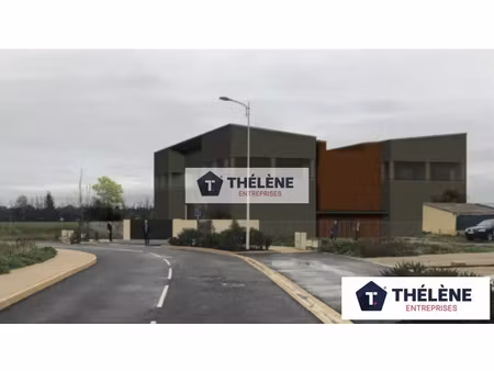 location local commercial 266m2 vauvert 30600 - 2435 € - surface privée