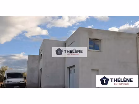 location local commercial 630m2 vic-la-gardiole 34110 - 4400 € - surface privée