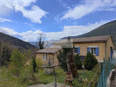 vente maison 3 pièces 90 m² le fugeret (04240)