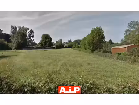 beau terrain à saisir !!