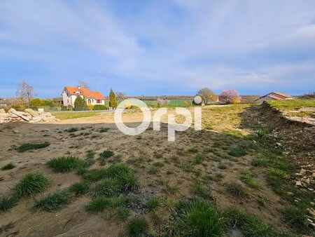 en vente terrain constructible 9 ares – 65 000 € |fains-véel