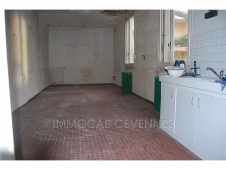 vente appartement 5 pièces 102 m² alès (30100)