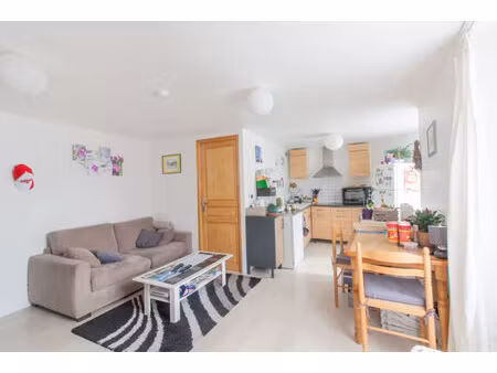 vente immeuble de rapport 15 pièces  300.00m²  seraincourt