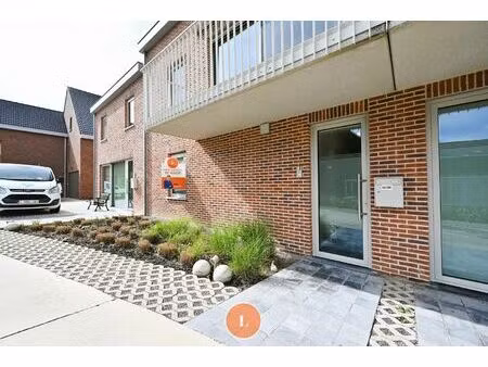 gelijkvloers nieuwbouwappartement met tuin en 2 slaapkamers in lauwe