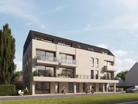 zeer ruim woonappartement op de tweede verdieping
