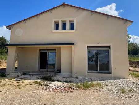 vente maison 2 pièces 200 m² montpezat-de-quercy (82270)
