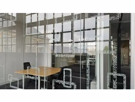 bureau (150 m2) dans un espace de coworking convivial