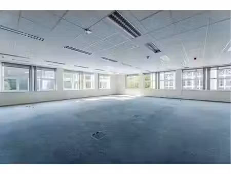 bureaux à louer à chaussée de la hulpe 6b hoeilaart (vaz59458)