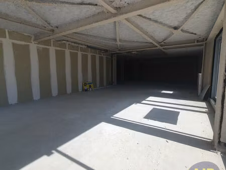 vente commerce 1 pièce 165 m² clisson (44190)