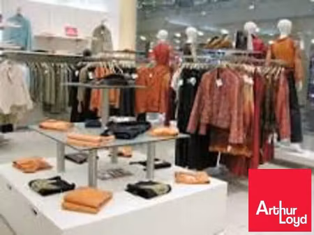 vente commerce 75 m² anglet (64600)