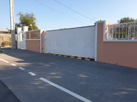 vente garage 13 m² antibes (06600)