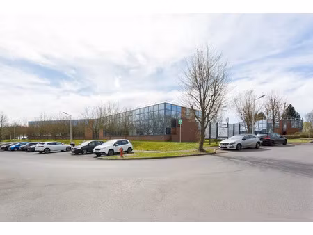 location locaux professionnels 322 m² à bievres (91570)  4 937 €