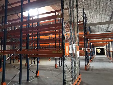 location local d'activités fleury les aubrais 4 640 m²