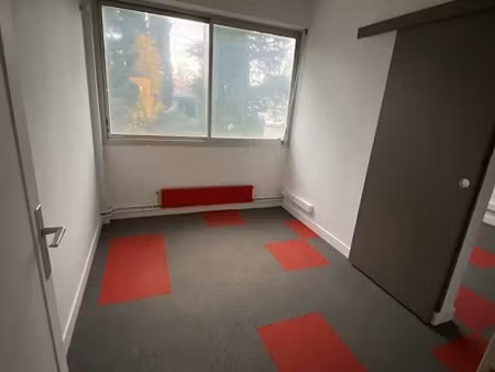 location locaux professionnels 52 m² à saint-jean (31240)  590 €