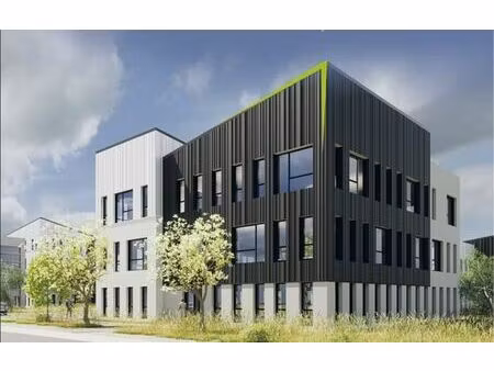 location local d'activités saran 11 350 m²