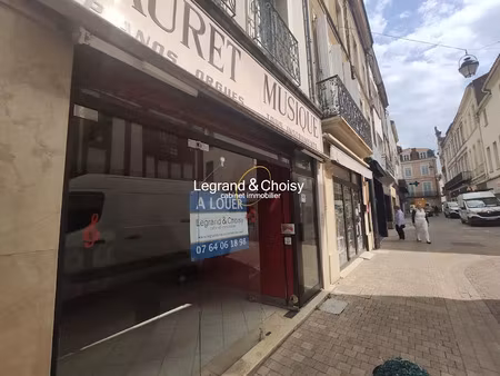 location locaux professionnels 150 m² à villeneuve-sur-lot (47300)  470 €