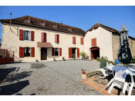 vente maison 7 pièces 196m2 lagor 64150 - 331000 € - surface privée