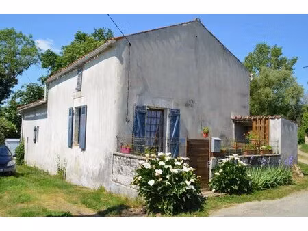 en vente maison 70 m² – 86 000 € |saint-juire-champgillon