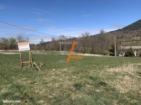 terrain 1 pièce 4600 m²