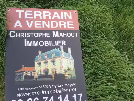 terrain à bâtir 1156 m²