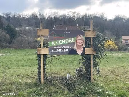 terrain 1750 m² vézelise