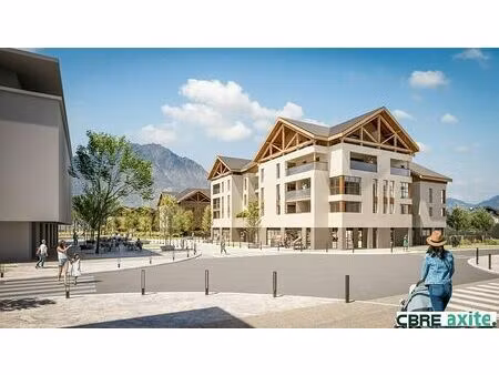 location commerce gilly sur isere 387 m²