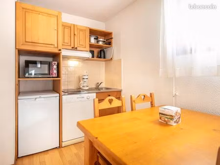 studio 1 pièce 25 m²