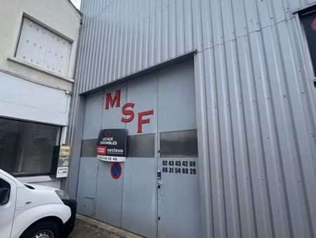 à louer entrepôt 590 m² – 750 € |la flèche