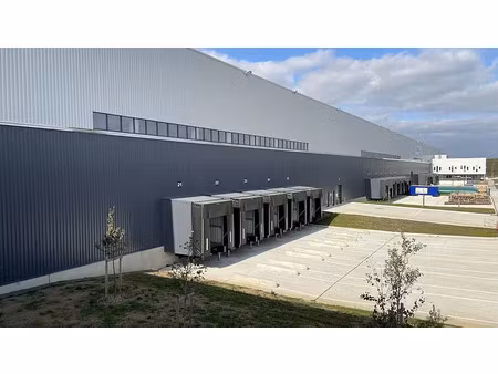 location entrepôt / local d'activités bain de bretagne 5 750 m²